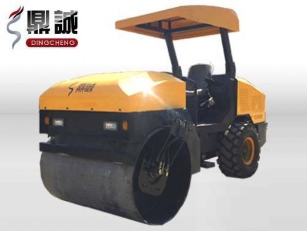 點(diǎn)擊查看詳細(xì)信息<br>標(biāo)題：4噸單鋼輪振動(dòng)壓路機(jī) 閱讀次數(shù)：14075